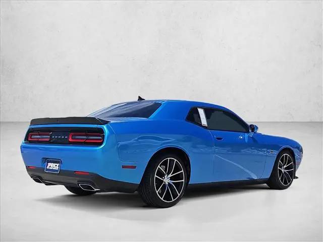 2016 Dodge Challenger 392 Hemi Scat Pack Shaker