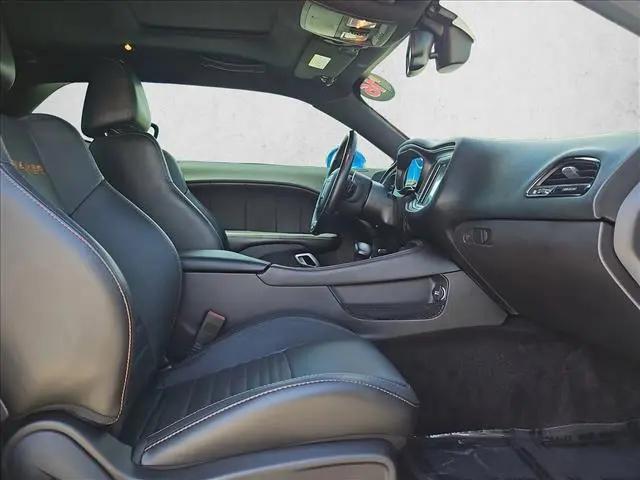 2016 Dodge Challenger 392 Hemi Scat Pack Shaker