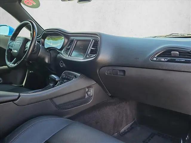 2016 Dodge Challenger 392 Hemi Scat Pack Shaker