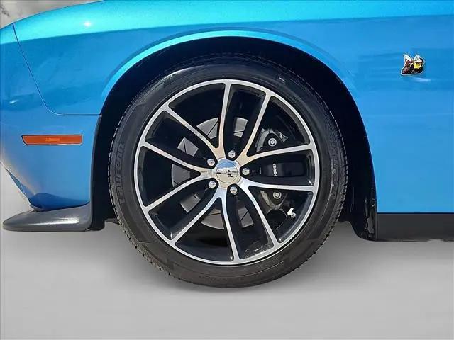 2016 Dodge Challenger 392 Hemi Scat Pack Shaker