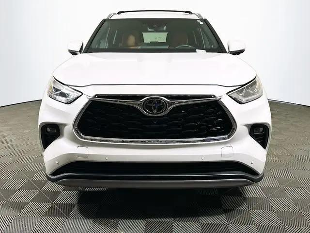 2024 Toyota Highlander Platinum