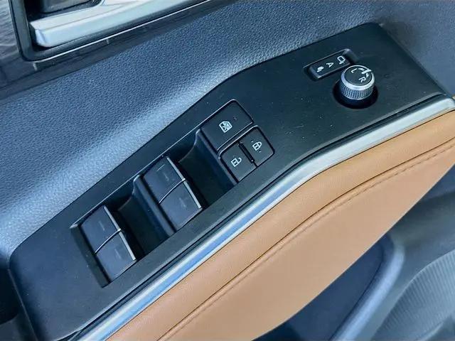 2024 Toyota Highlander Platinum