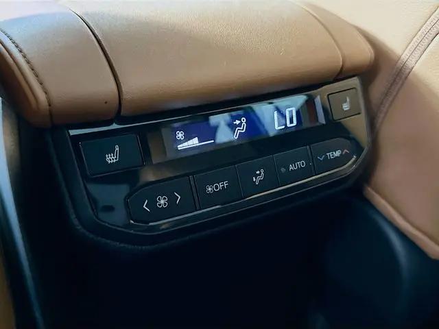 2024 Toyota Highlander Platinum
