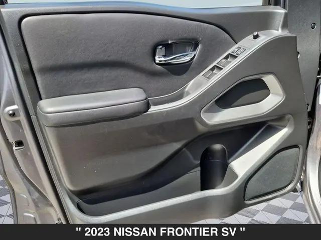 2023 Nissan Frontier Crew Cab Long Bed SV 4x4
