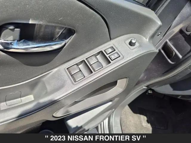 2023 Nissan Frontier Crew Cab Long Bed SV 4x4