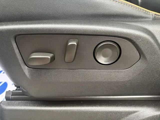 2023 GMC Yukon 4WD AT4