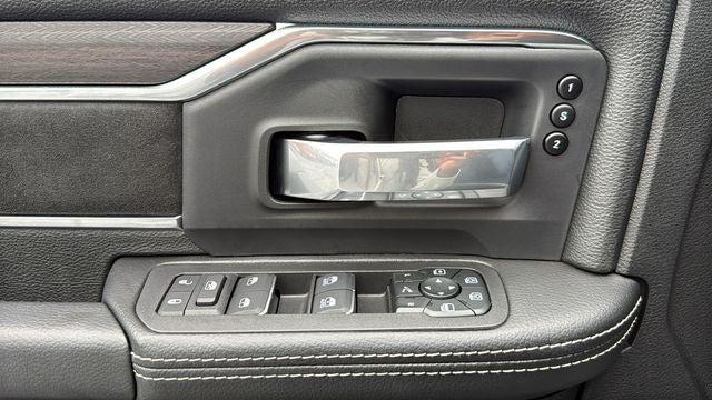 2026 Ram 3500 Laramie Crew Cab 4x4 64 Box