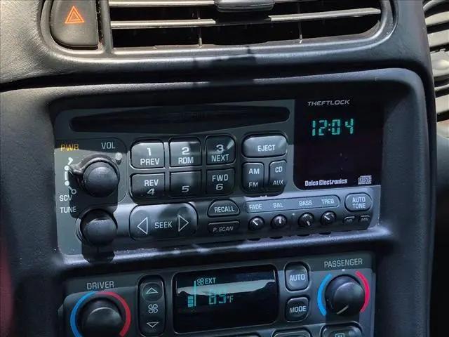 2004 Chevrolet Corvette Base