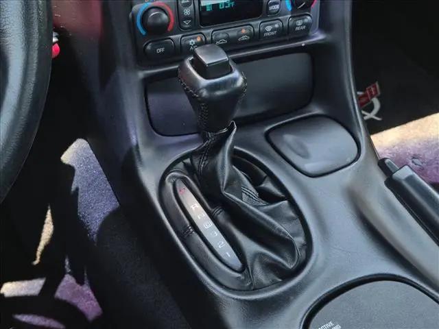 2004 Chevrolet Corvette Base