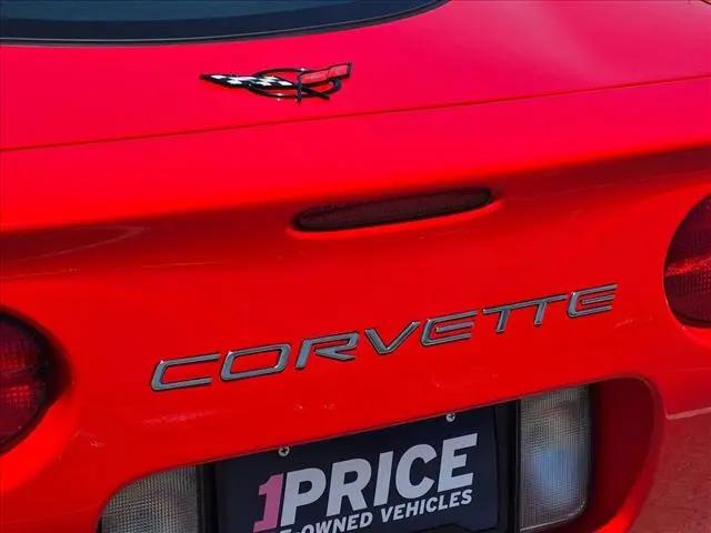 2004 Chevrolet Corvette Base