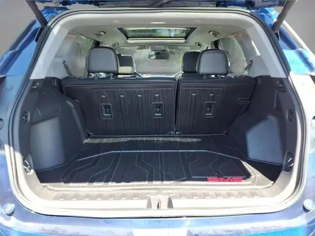 2023 GMC Terrain AWD SLT