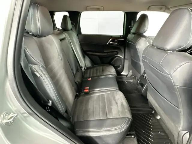 2023 Mitsubishi Outlander PHEV SE S-AWC