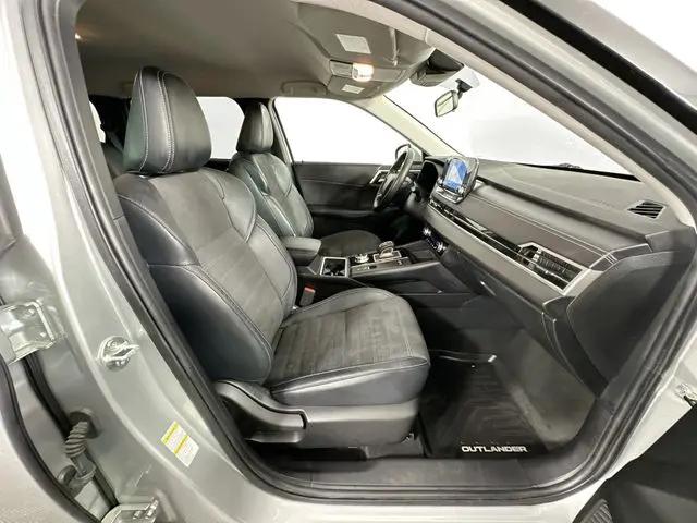 2023 Mitsubishi Outlander PHEV SE S-AWC