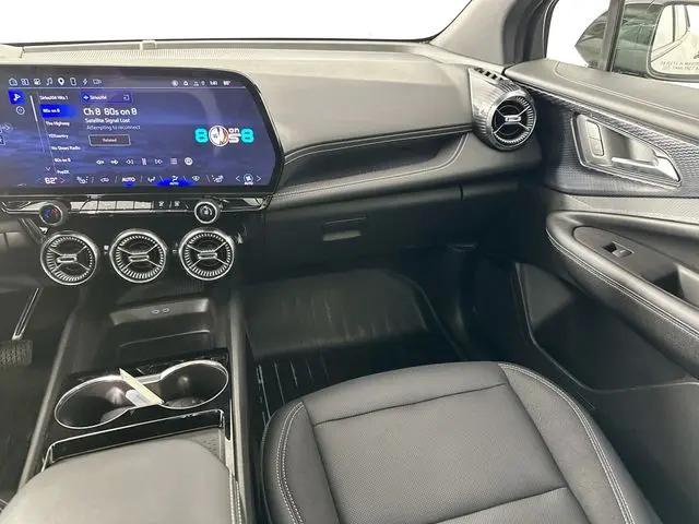 2024 Chevrolet V Blazer eAWD 2LT