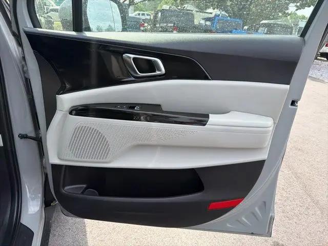 2023 Kia Carnival MPV EX
