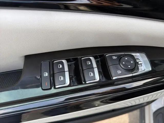 2023 Kia Carnival MPV EX