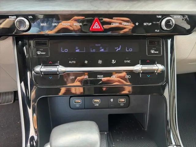 2023 Kia Carnival MPV EX