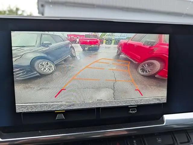 2024 Chevrolet Silverado 1500 4WD Crew Cab Short Bed LT with 2FL