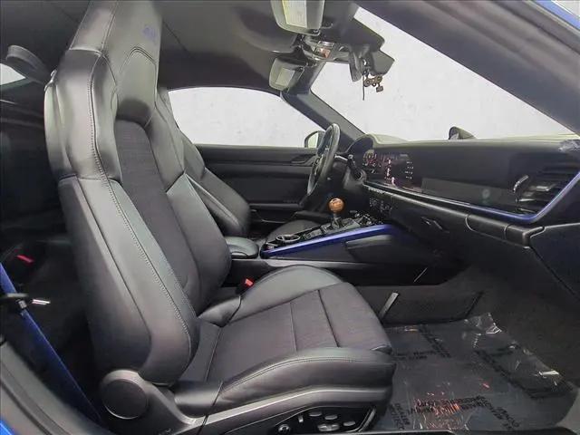 2026 Porsche 911 Carrera T Cabriolet