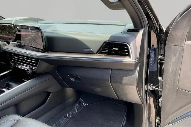 2025 Chevrolet Tahoe 4WD High Country