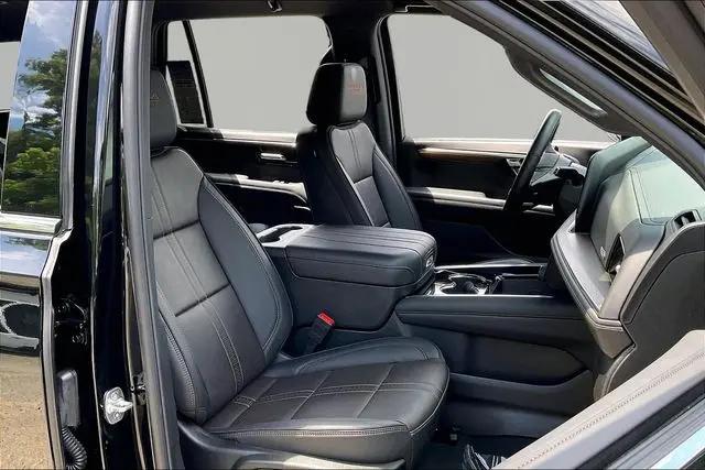 2025 Chevrolet Tahoe 4WD High Country