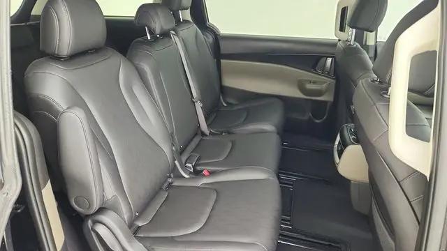 2026 Kia Carnival MPV LXS