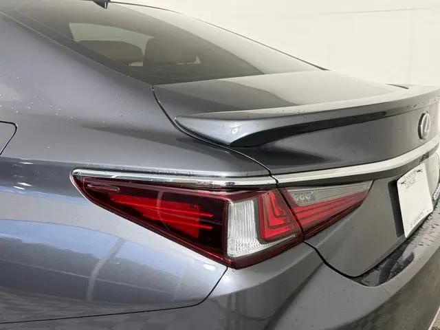 2024 Lexus ES 300h ES 300h