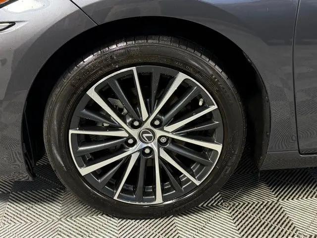 2024 Lexus ES 300h ES 300h