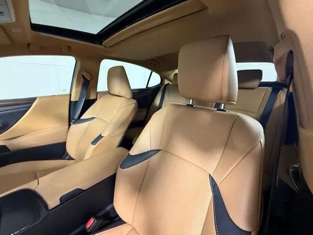 2024 Lexus ES 300h ES 300h