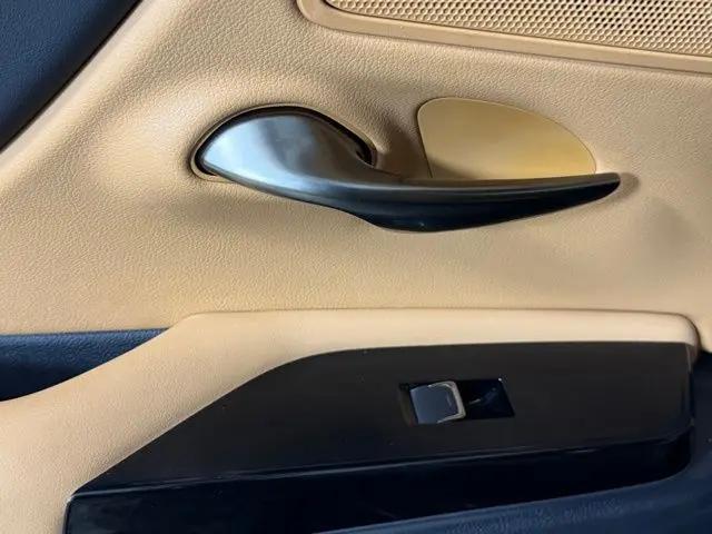 2024 Lexus ES 300h ES 300h