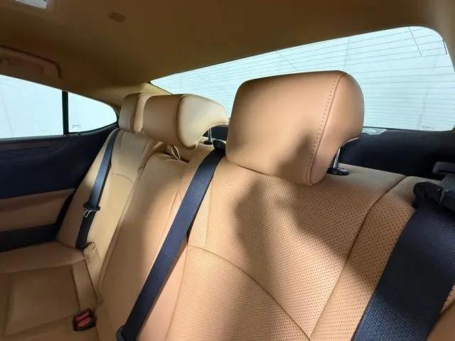 2024 Lexus ES 300h ES 300h