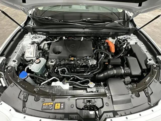 2026 Mazda CX-50 Hybrid Premium