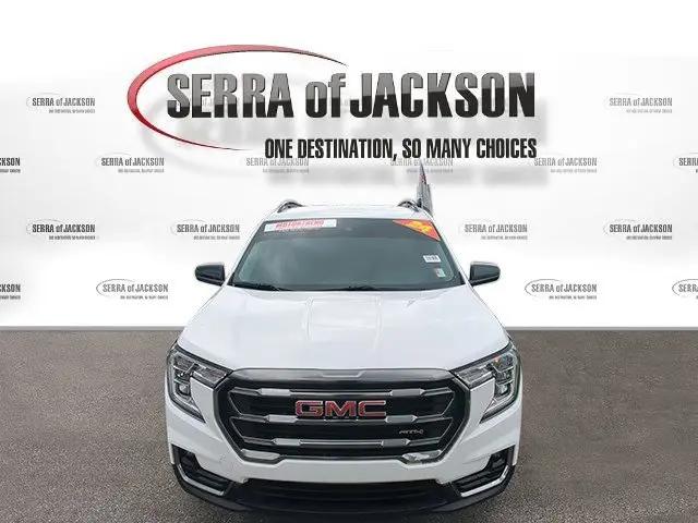 2024 GMC Terrain AWD AT4