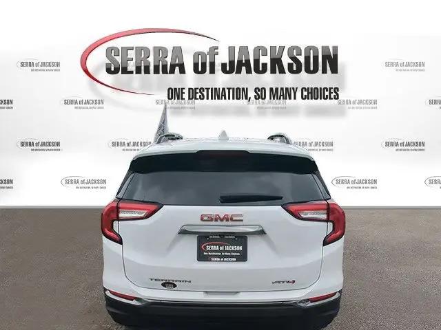 2024 GMC Terrain AWD AT4