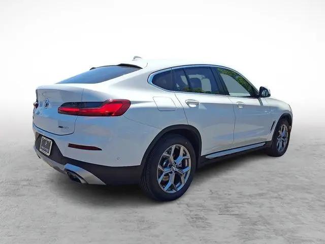 2023 BMW X4 xDrive30i