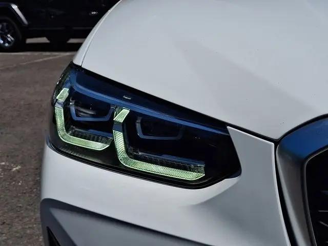 2023 BMW X4 xDrive30i