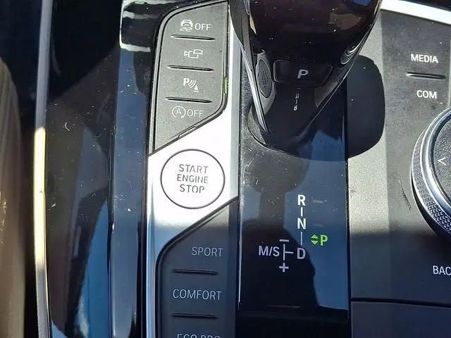 2023 BMW X4 xDrive30i