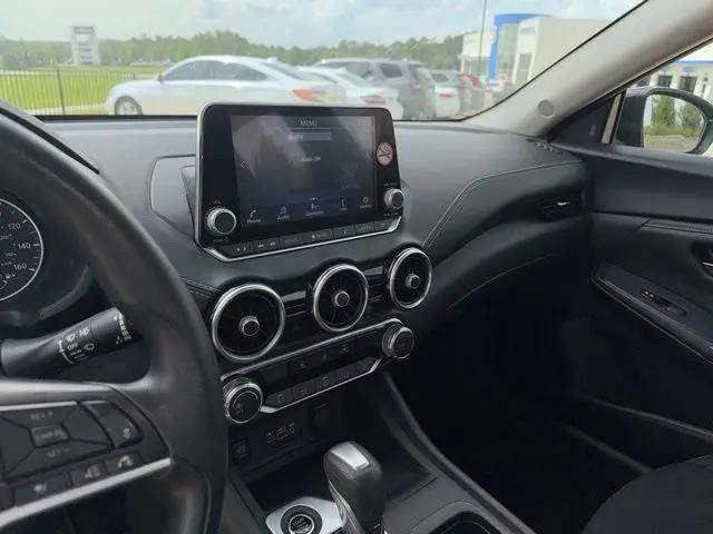 2024 Nissan Sentra SV Xtronic CVT