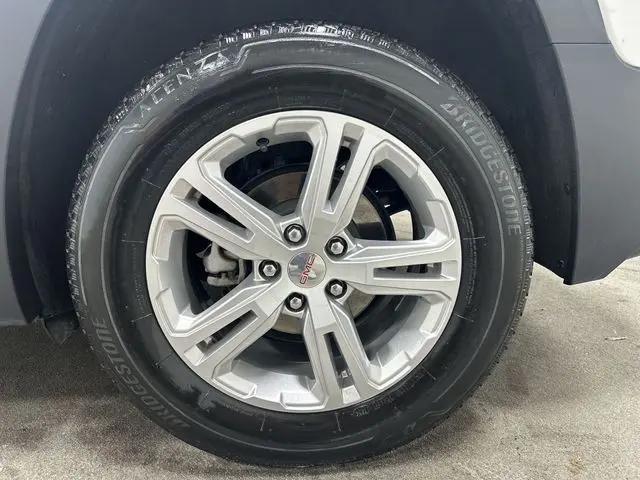 2024 GMC Terrain AWD SLE