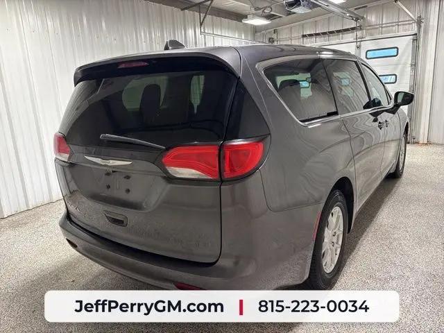 2017 Chrysler Pacifica Touring