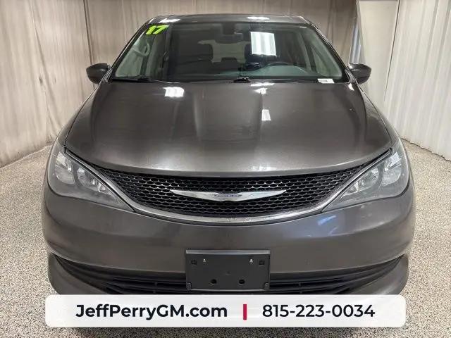 2017 Chrysler Pacifica Touring