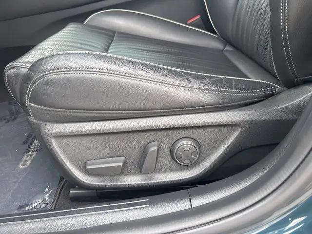 2022 Genesis G70 2.0T AWD
