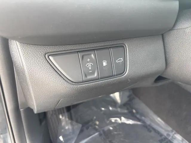 2022 Genesis G70 2.0T AWD