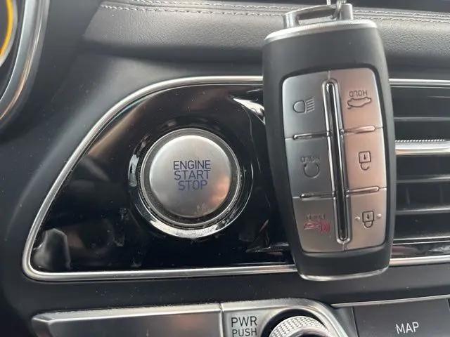 2022 Genesis G70 2.0T AWD