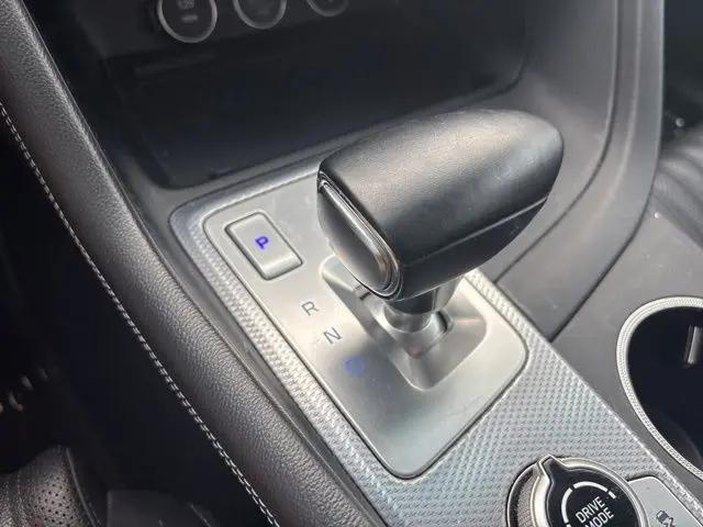 2022 Genesis G70 2.0T AWD