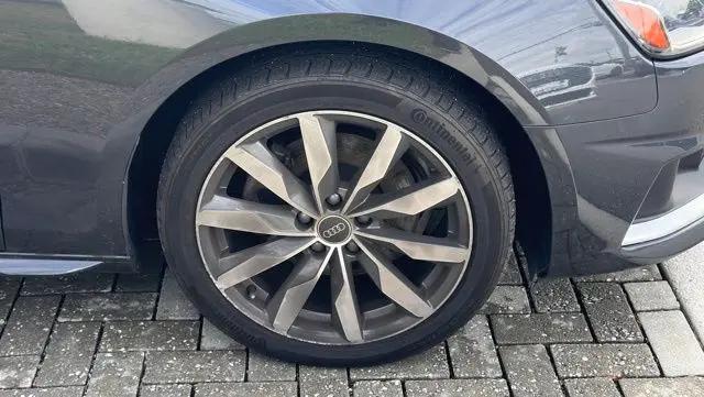 2023 Audi A4 Premium 40 TFSI quattro S tronic