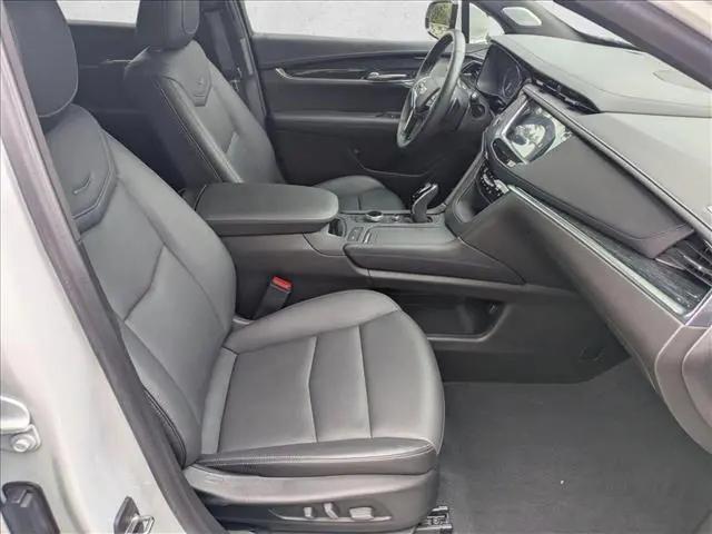 2023 Cadillac XT5 FWD Premium Luxury