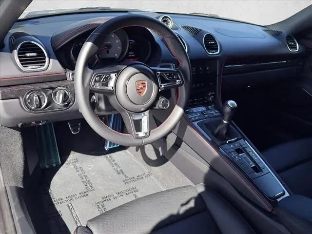 2025 Porsche 718 Boxster S