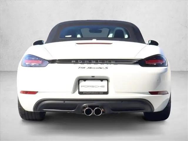 2025 Porsche 718 Boxster S