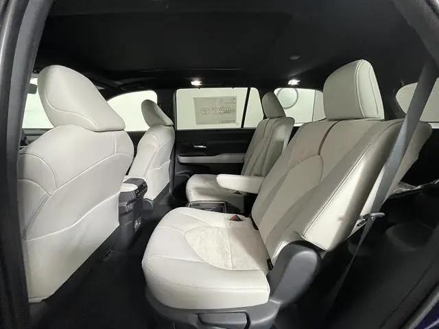 2026 Toyota Grand Highlander MAX Platinum